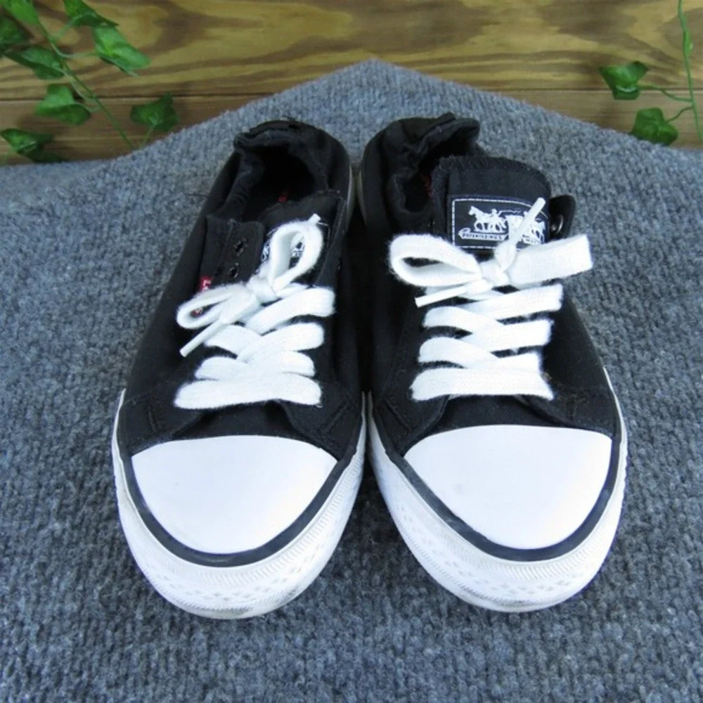 Levi's Women's  Sneaker Black Canvas Sz 6 Medium Gently‎ Used 2025